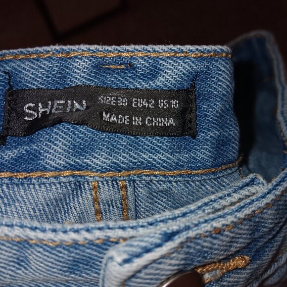 Paisley Print Denim Shorts - Picture 6 of 7